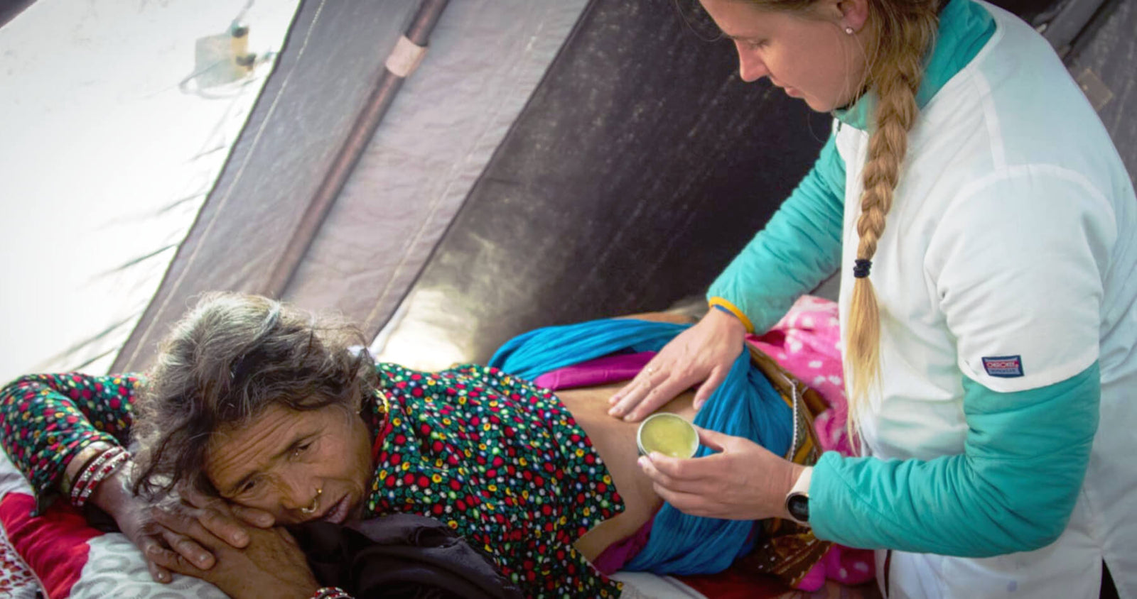 What is topical pain relief and how does it work? What is topical analgesic? How do topical pain relievers work?